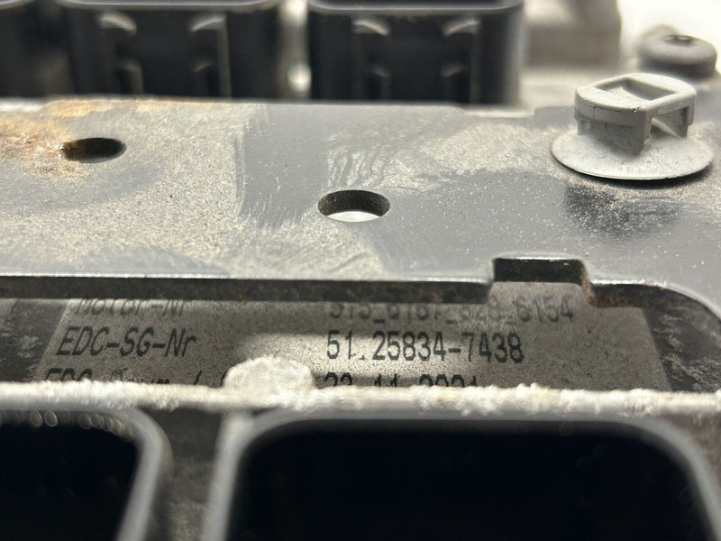 MAN engine control unit ECU - Bloc de gestion pour Camion: photos 3 MAN engine control unit ECU - Bloc de gestion pour Camion: photos 3