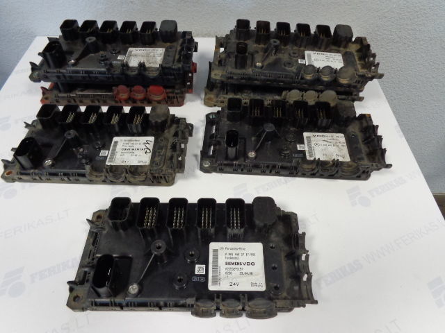 Mercedes-Benz Frontmodul 0004461561,0004462261,0004462761,0004462161, 00044621 - Bloc de gestion pour Camion: photos 1 Mercedes-Benz Frontmodul 0004461561,0004462261,0004462761,0004462161, 00044621 - Bloc de gestion pour Camion: photos 1