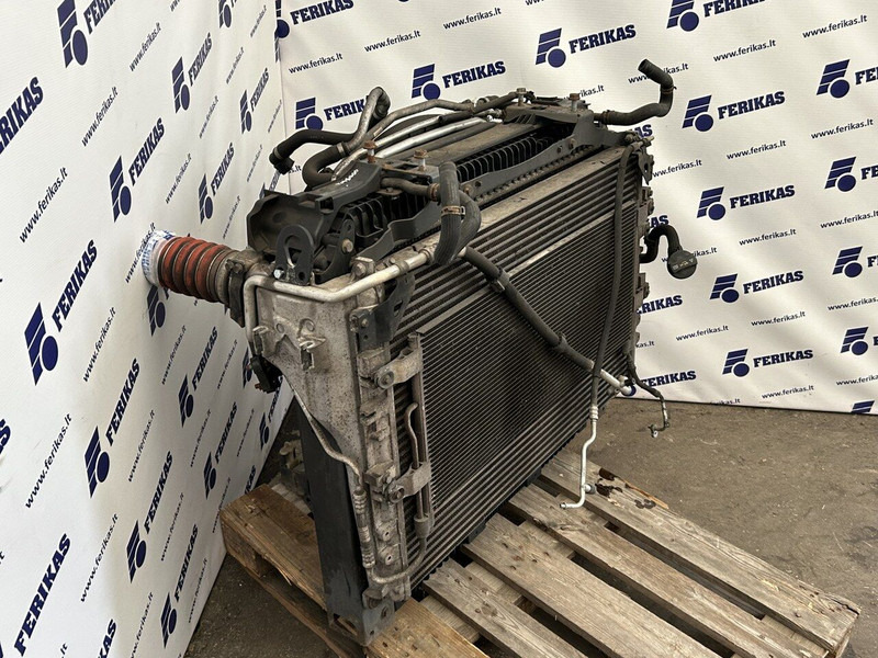Mercedes-Benz radiators set - Radiateur pour Camion: photos 2 Mercedes-Benz radiators set - Radiateur pour Camion: photos 2