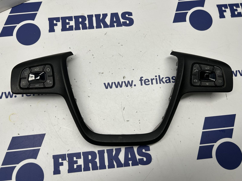 Mercedes-Benz steering wheel buttons - Pare-chocs pour Camion: photos 1 Mercedes-Benz steering wheel buttons - Pare-chocs pour Camion: photos 1