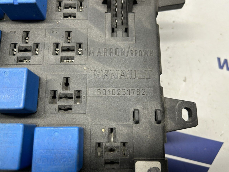 Renault fuse box - Système électrique pour Camion: photos 3 Renault fuse box - Système électrique pour Camion: photos 3
