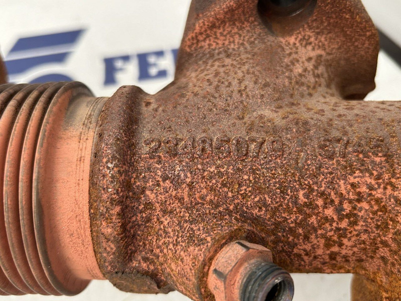 Volvo exhaust manifold - Moteur et pièces pour Camion: photos 5 Volvo exhaust manifold - Moteur et pièces pour Camion: photos 5