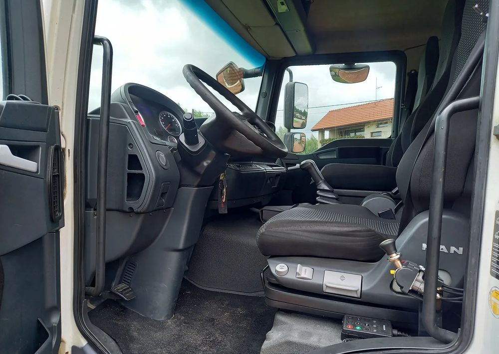Camion benne MAN TGL 12 250 EURO 5 WYWROTKA WYWROT KIPER: photos 11