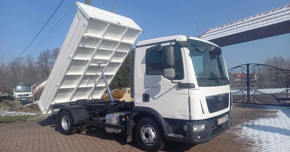 MAN TGL 12 250 EURO 6 - Camion benne: photos 1 MAN TGL 12 250 EURO 6 - Camion benne: photos 1