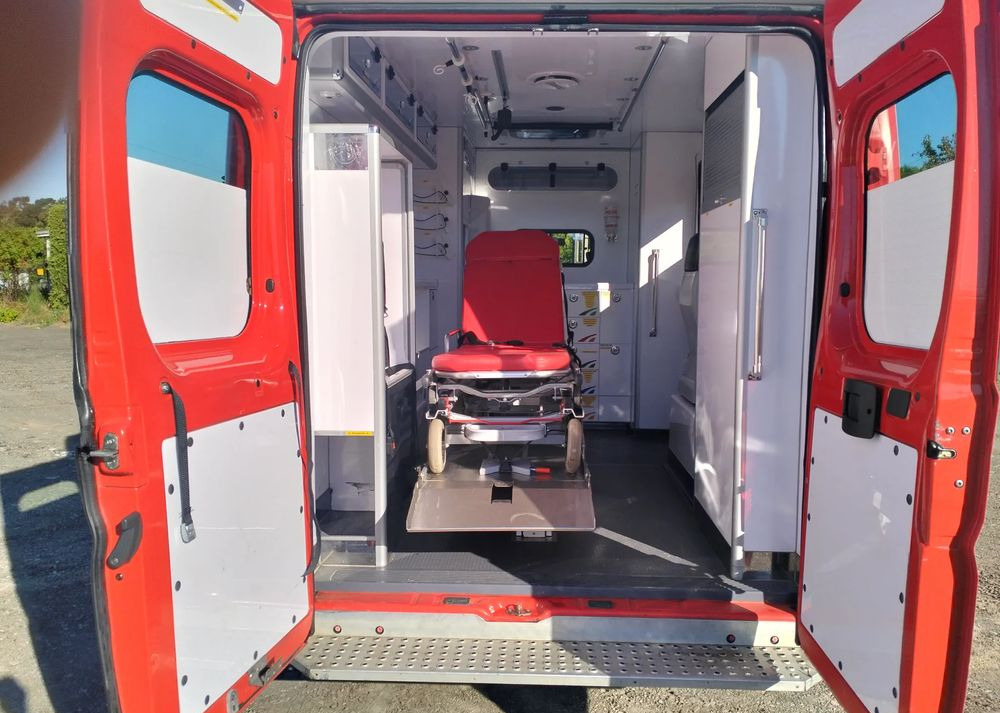 Ambulance Renault Master III 2.3 ambulans karetka kontener straż pogotowie: photos 8