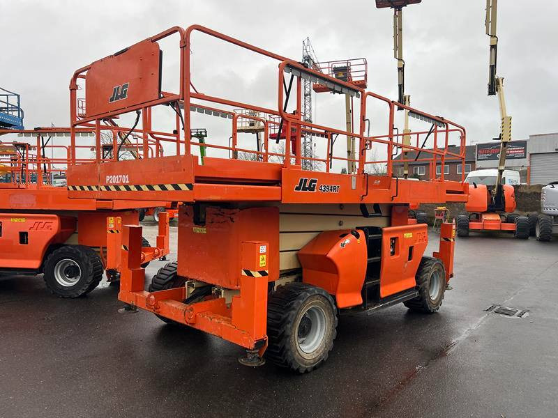 JLG 4394 RT diesel 4x4 15m (1747) - Nacelle ciseaux: photos 3 JLG 4394 RT diesel 4x4 15m (1747) - Nacelle ciseaux: photos 3