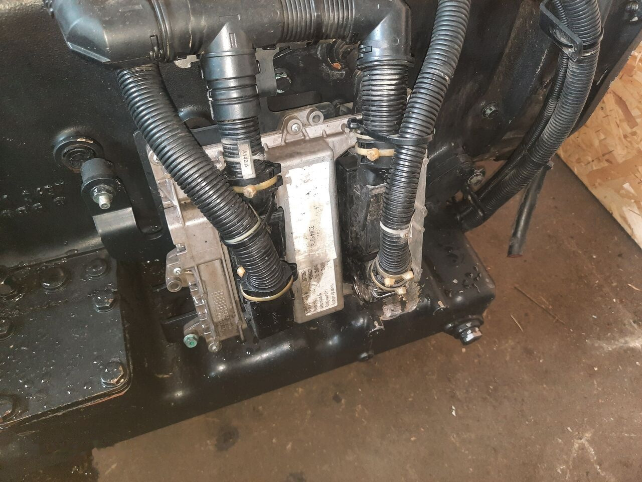 MAN E2876LUH03 - Moteur pour Bus: photos 3 MAN E2876LUH03 - Moteur pour Bus: photos 3