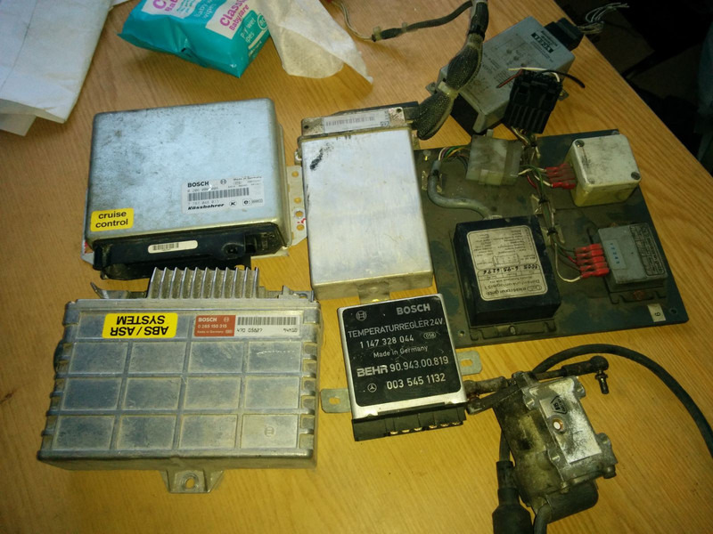 MAN Intarder EST-32 ZF-6009058022 - Bloc de gestion: photos 4 MAN Intarder EST-32 ZF-6009058022 - Bloc de gestion: photos 4