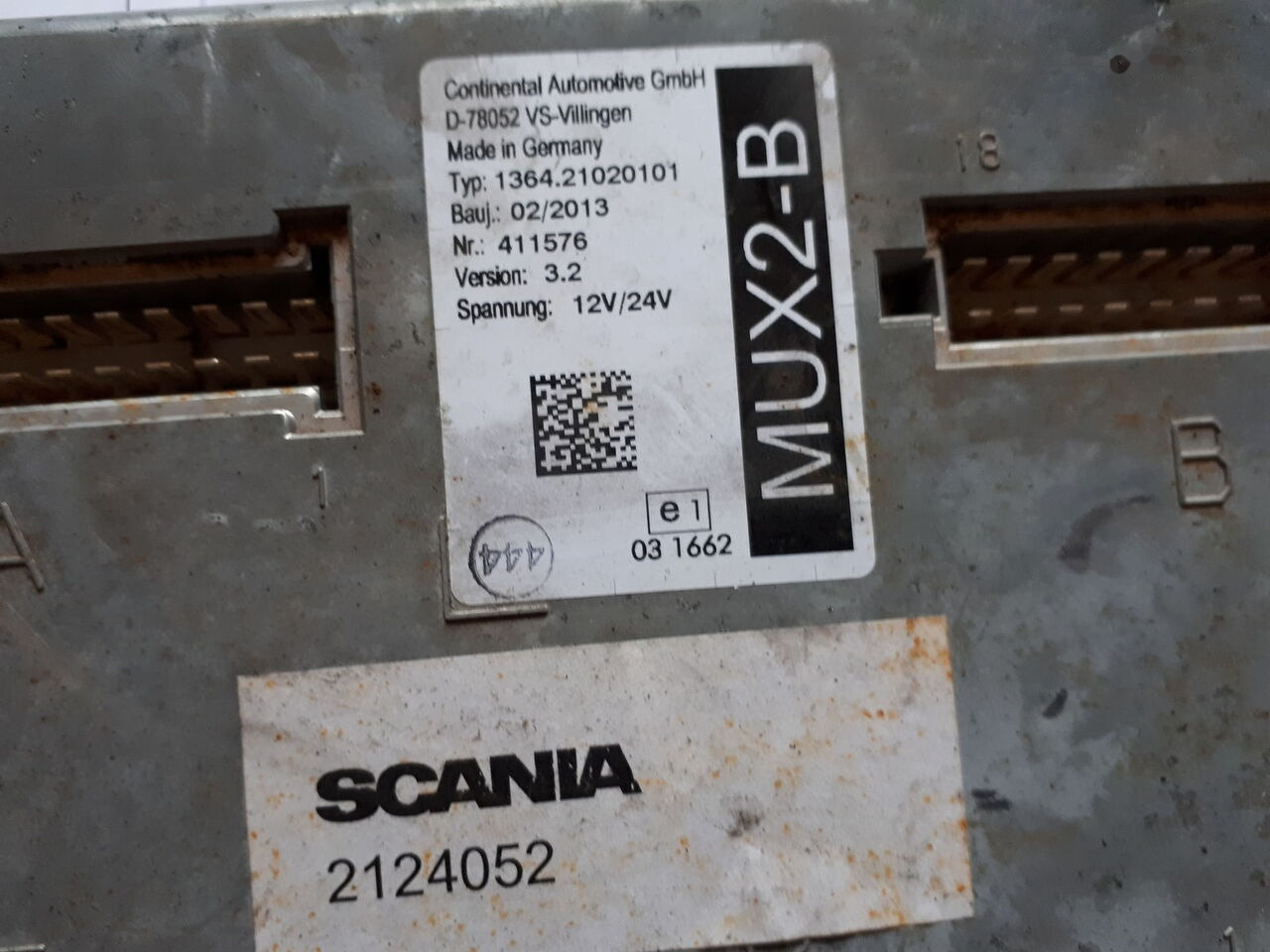 Scania MUX2-B MUX2-M.MUX2-B+/ ZR2-BS/ ZR2-BD Scania Neoplan - Bloc de gestion pour Bus: photos 3 Scania MUX2-B MUX2-M.MUX2-B+/ ZR2-BS/ ZR2-BD Scania Neoplan - Bloc de gestion pour Bus: photos 3