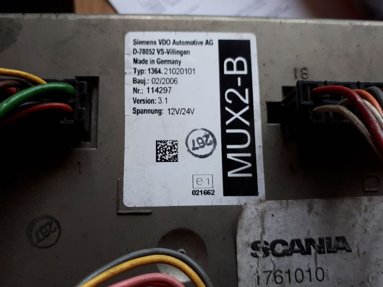 Scania MUX2-B MUX2-M.MUX2-B+/ ZR2-BS/ ZR2-BD Scania Neoplan - Bloc de gestion pour Bus: photos 4 Scania MUX2-B MUX2-M.MUX2-B+/ ZR2-BS/ ZR2-BD Scania Neoplan - Bloc de gestion pour Bus: photos 4