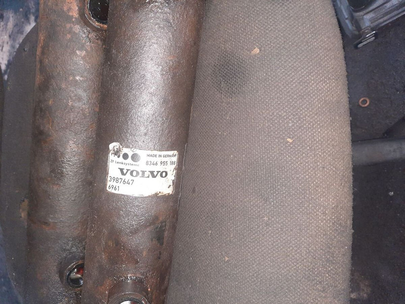 Scania цилиндр гидралический - Commande de gouvernail: photos 4 Scania цилиндр гидралический - Commande de gouvernail: photos 4