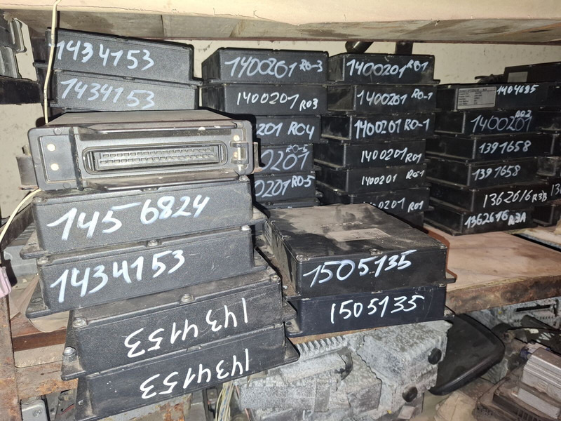 Scania коробкой передач GS-801 1362616 . 1434153. 1368153. 1360315. 138 - Bloc de gestion: photos 4 Scania коробкой передач GS-801 1362616 . 1434153. 1368153. 1360315. 138 - Bloc de gestion: photos 4