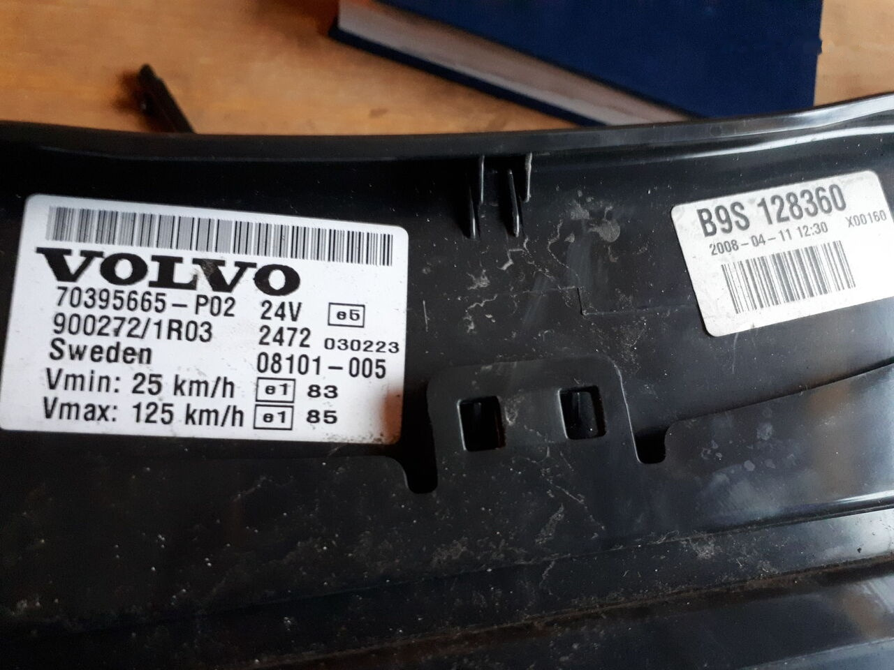 Volvo 70361832-1 . 70361831. 70329201-2 .22205475-P03. 70392912-P01/ Volvo B7 . B9. B12 . FH. Scania - Panel de instrumentos pour Bus: photos 5 Volvo 70361832-1 . 70361831. 70329201-2 .22205475-P03. 70392912-P01/ Volvo B7 . B9. B12 . FH. Scania - Panel de instrumentos pour Bus: photos 5