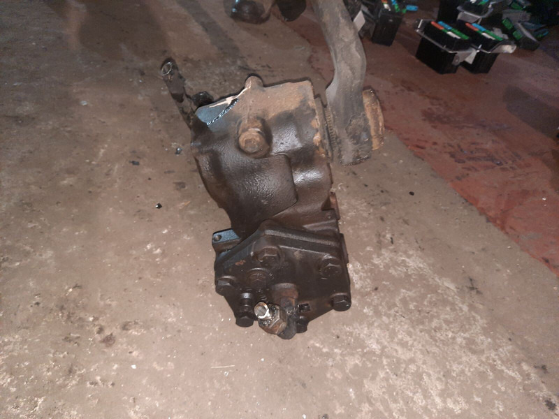 Volvo Scania Irizar. MAN. - Boîtier de direction: photos 1 Volvo Scania Irizar. MAN. - Boîtier de direction: photos 1