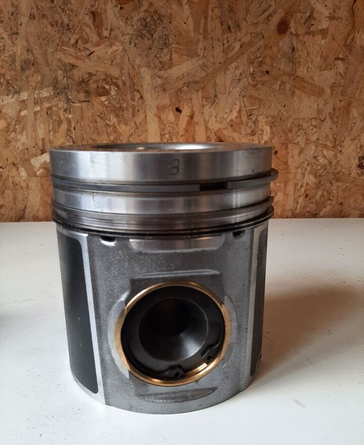 Volvo std 126.85 Sp0.15 126.85 - Pistons/ Anneaux/ Manchons pour Bus: photos 1 Volvo std 126.85 Sp0.15 126.85 - Pistons/ Anneaux/ Manchons pour Bus: photos 1