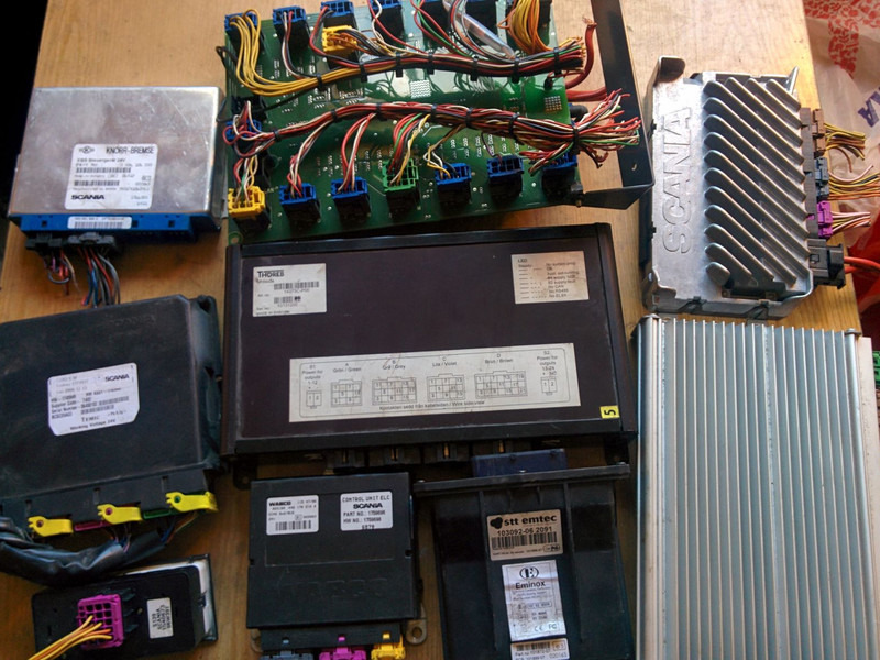 Bloc de gestion Wabco 1784017. 900226R11. 1759396. 75228-C3B . 176955: photos 11