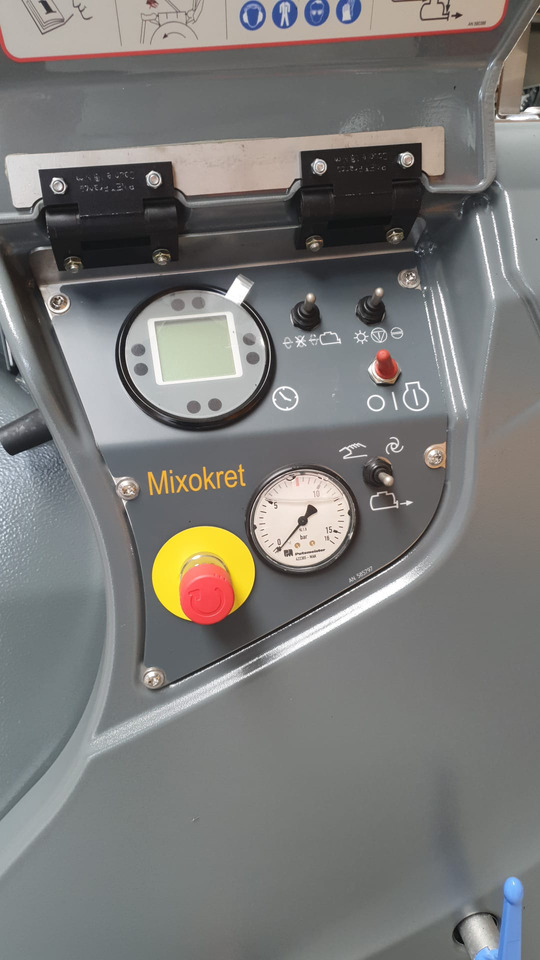 PUTZMEISTER M740D Model 4 - Camion pompe: photos 2 PUTZMEISTER M740D Model 4 - Camion pompe: photos 2