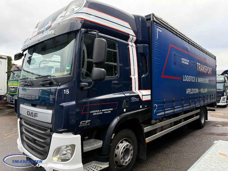 DAF CF 260 FA Slaapcabine, Euro 6, Schuifdak, NL truck - Camion à rideaux coulissants: photos 2 DAF CF 260 FA Slaapcabine, Euro 6, Schuifdak, NL truck - Camion à rideaux coulissants: photos 2