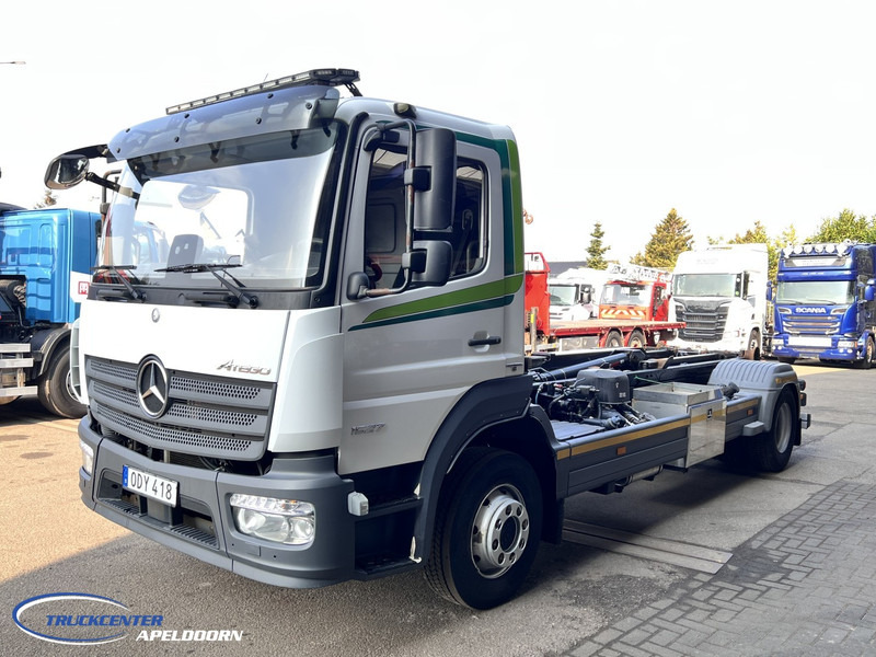 Mercedes-Benz Atego 1527 Manuel, Euro 6, HIAB 10 Tons - Camion ampliroll: photos 3 Mercedes-Benz Atego 1527 Manuel, Euro 6, HIAB 10 Tons - Camion ampliroll: photos 3