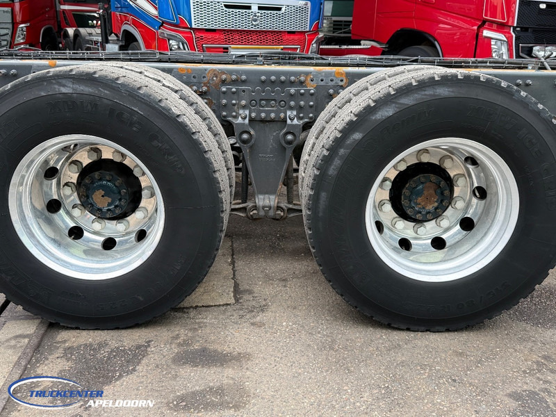 Volvo FH 750 6x4, Steel - Air, Globetrotter XL - Châssis cabine: photos 5 Volvo FH 750 6x4, Steel - Air, Globetrotter XL - Châssis cabine: photos 5