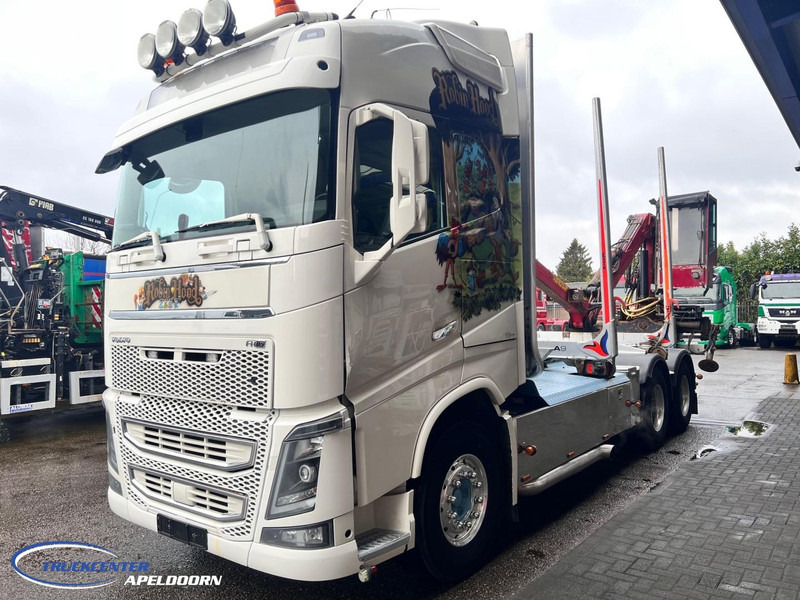 Volvo FH 750 Loglift, 6x4, Dynamic steering, Globetrotter - Camion grumier, Camion grue: photos 4 Volvo FH 750 Loglift, 6x4, Dynamic steering, Globetrotter - Camion grumier, Camion grue: photos 4