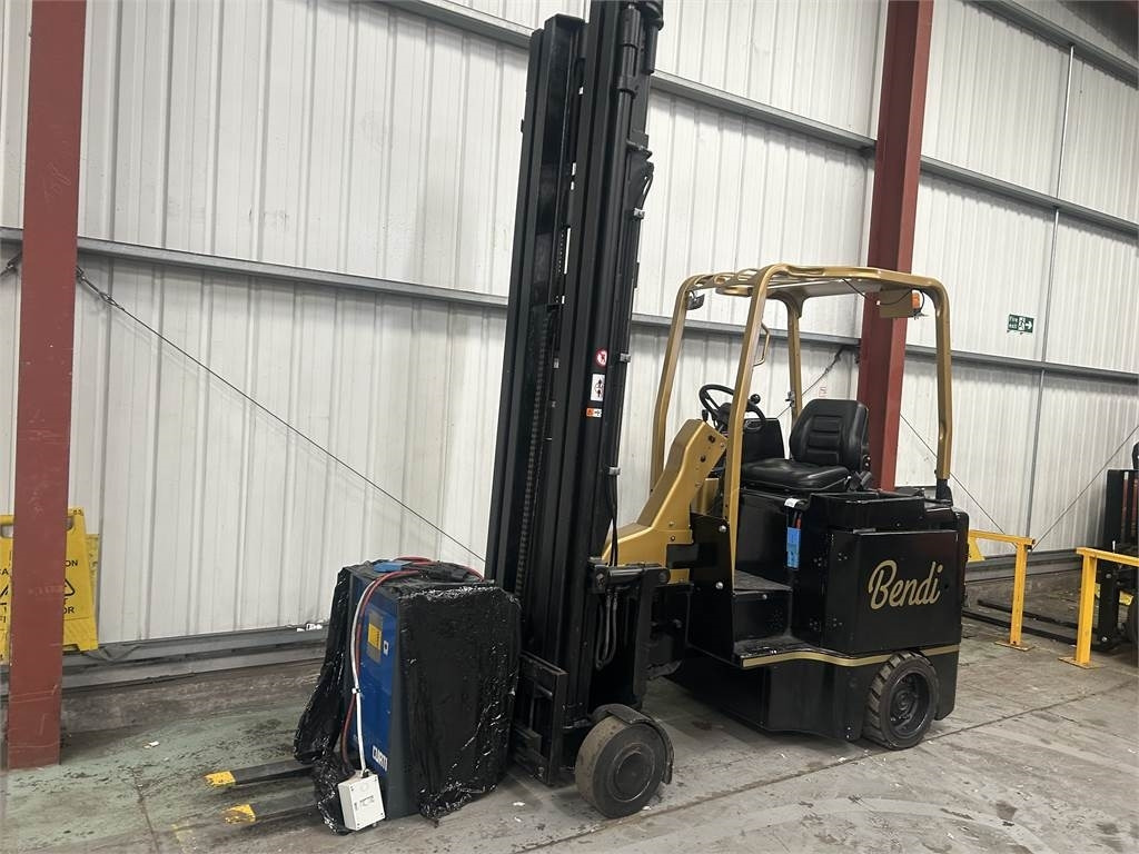 BE4082XSS - Chariot élévateur: photos 2 BE4082XSS - Chariot élévateur: photos 2