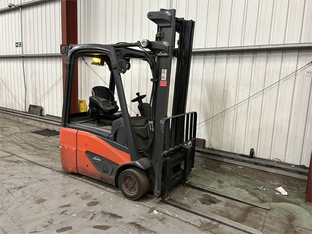 Linde E16C-02 - Chariot élévateur électrique: photos 4 Linde E16C-02 - Chariot élévateur électrique: photos 4