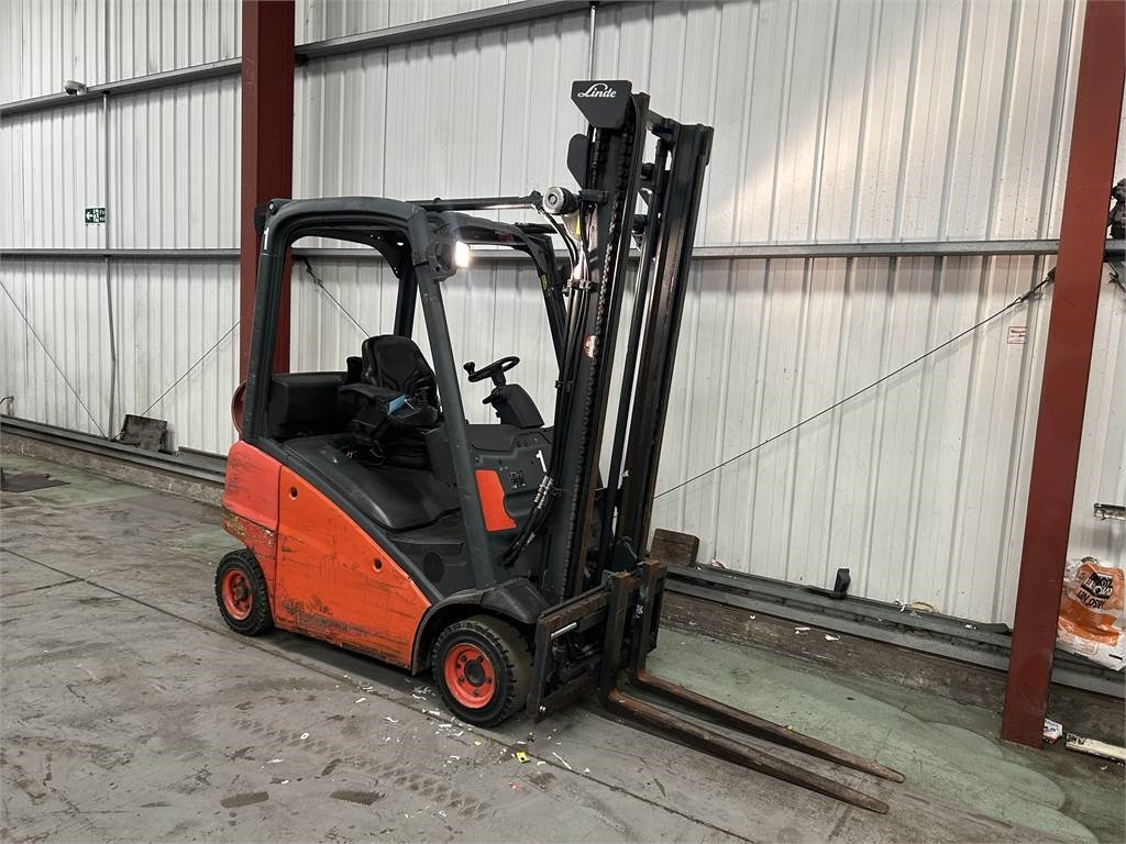 Linde H14T-01  - Chariot élévateur à gaz: photos 4 Linde H14T-01  - Chariot élévateur à gaz: photos 4