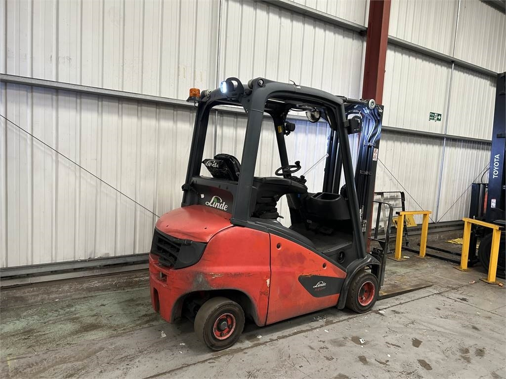 Chariot élévateur diesel Linde H20D-01: photos 6