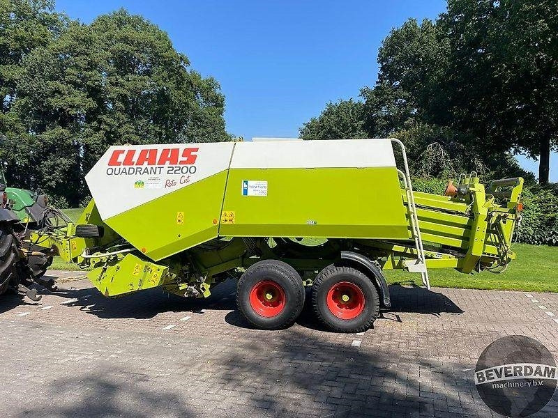 Claas Quadrant 2200 Roto Cut - Presse à balles cubiques: photos 2 Claas Quadrant 2200 Roto Cut - Presse à balles cubiques: photos 2