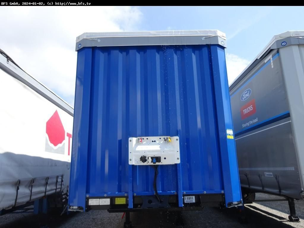 Krone Sattelauflieger SDP 27 eLB50-CS XL Getränke, Cod Krone Sattelauflieger SDP 27 eLB50-CS XL Getränke, Cod - Semi-remorque rideaux coulissants: photos 2 Krone Sattelauflieger SDP 27 eLB50-CS XL Getränke, Cod Krone Sattelauflieger SDP 27 eLB50-CS XL Getränke, Cod - Semi-remorque rideaux coulissants: photos 2