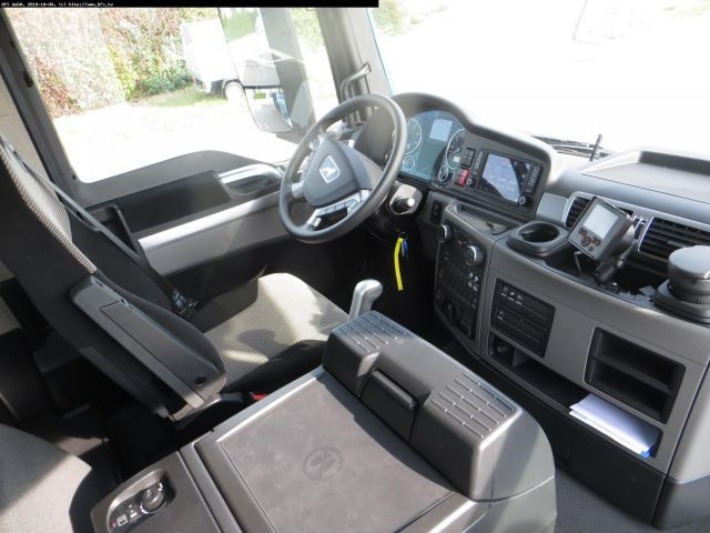 MAN TGS 18.420 4x4H BL HMF,Elektrokran 1820 K4 RC MAN TGS 18.420 4x4H BL HMF,Elektrokran 1820 K4 RC - Camion benne: photos 4 MAN TGS 18.420 4x4H BL HMF,Elektrokran 1820 K4 RC MAN TGS 18.420 4x4H BL HMF,Elektrokran 1820 K4 RC - Camion benne: photos 4