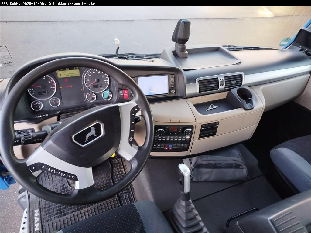 MAN TGS 26.500 6x4 BL Unfall-Fahrzeug! Instandgesetz - Camion ampliroll: photos 4 MAN TGS 26.500 6x4 BL Unfall-Fahrzeug! Instandgesetz - Camion ampliroll: photos 4