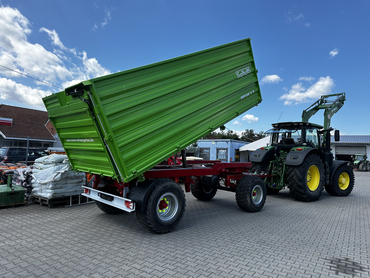 Conow HW 180 V 9 3 strony wywrot 18 ton - Benne agricole: photos 2 Conow HW 180 V 9 3 strony wywrot 18 ton - Benne agricole: photos 2