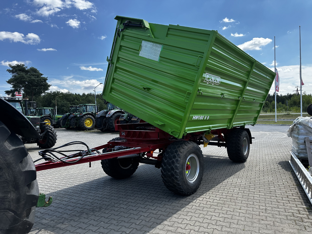 Conow HW 180 V 9 3 strony wywrot 18 ton - Benne agricole: photos 3 Conow HW 180 V 9 3 strony wywrot 18 ton - Benne agricole: photos 3