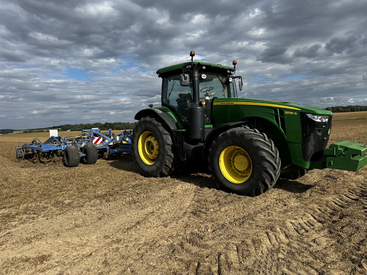 John Deere 8335 R AutoPower 50 km/h 370 PS - Tracteur agricole: photos 2 John Deere 8335 R AutoPower 50 km/h 370 PS - Tracteur agricole: photos 2