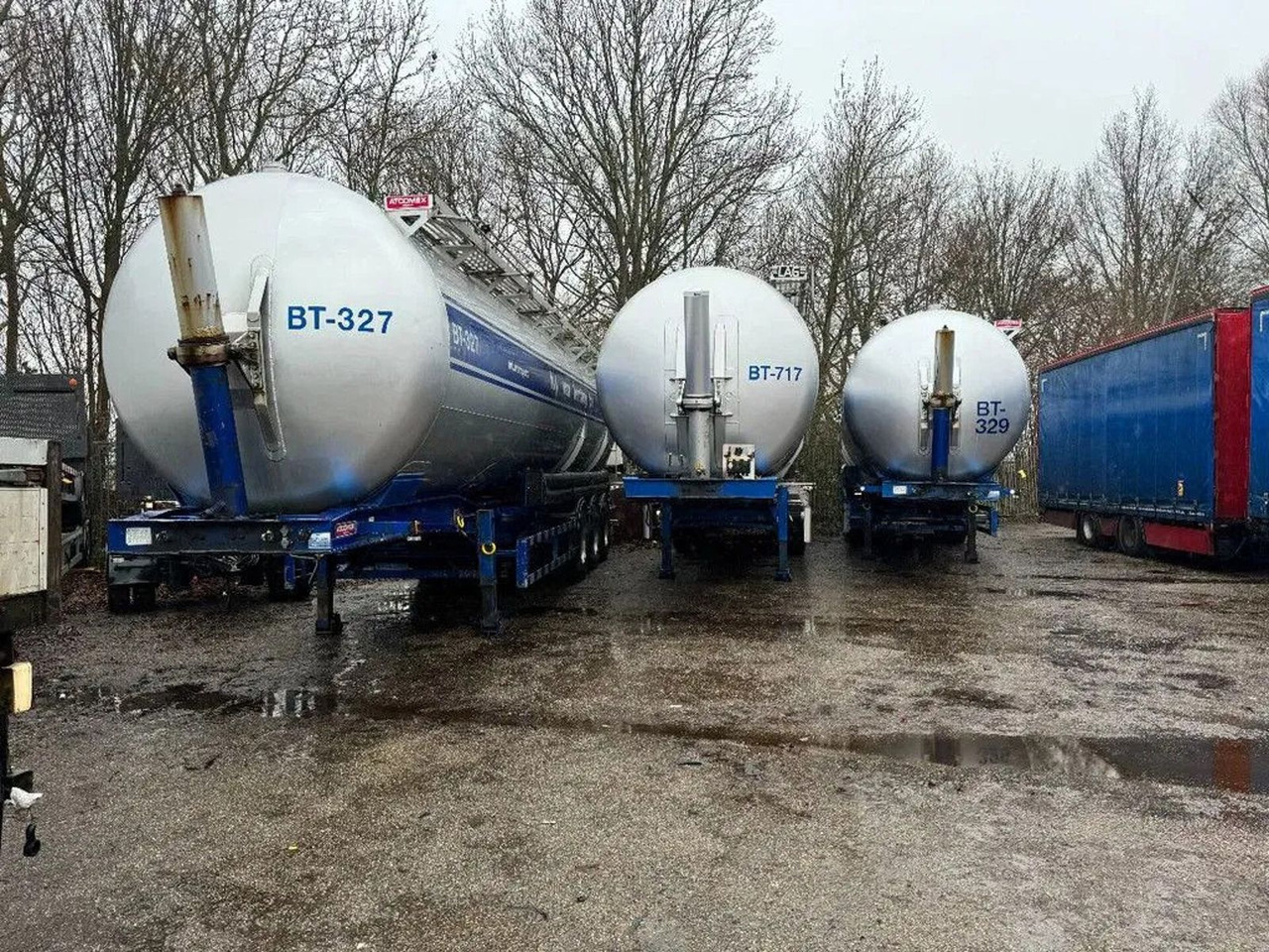 Citerne pulvérulente Atcomex 10 UNITS - 3 AXLE KIPPER BULK 1 COMP. 60