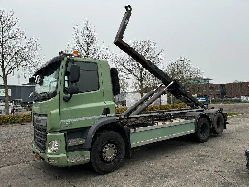 DAF CF 440 6X2 EURO 6 21T VDL HOOK - Camion ampliroll: photos 1 DAF CF 440 6X2 EURO 6 21T VDL HOOK - Camion ampliroll: photos 1