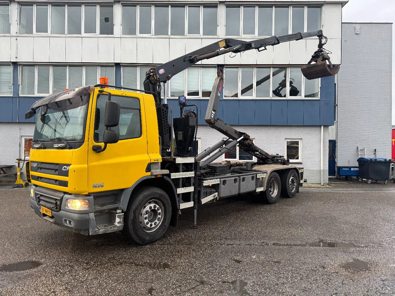 DAF CF 75.310 6X2 EURO 5 HMF 1244 Z2 + REMOTE + HIAB 17T HOOK - Camion grue: photos 2 DAF CF 75.310 6X2 EURO 5 HMF 1244 Z2 + REMOTE + HIAB 17T HOOK - Camion grue: photos 2