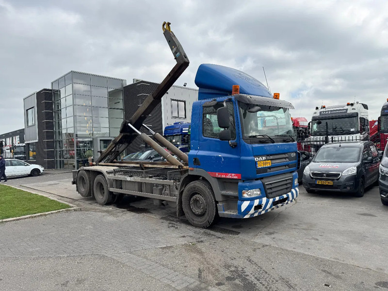 DAF CF 85.360 EURO 5 6X2 25T VDL HOOK TÜV 11-2025 - Camion ampliroll: photos 2 DAF CF 85.360 EURO 5 6X2 25T VDL HOOK TÜV 11-2025 - Camion ampliroll: photos 2