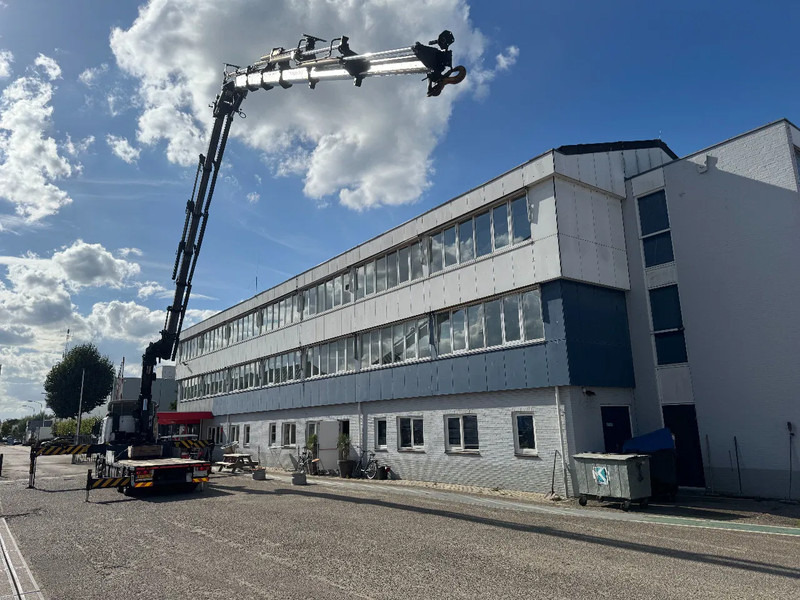 DAF CF 85.410 8X2 EURO 5 PALFINGER PK60002 + FLY JIB + REMOTE + TWISTLOCKS - Camion plateau, Camion grue: photos 2 DAF CF 85.410 8X2 EURO 5 PALFINGER PK60002 + FLY JIB + REMOTE + TWISTLOCKS - Camion plateau, Camion grue: photos 2