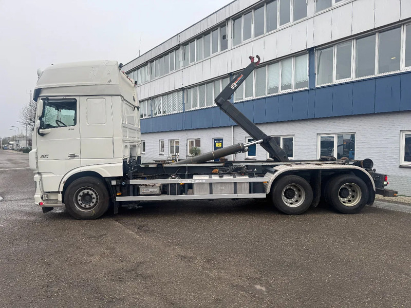 DAF XF 510 6X2 EURO 6 VDL 30T HOOK 2017 - Camion ampliroll: photos 2 DAF XF 510 6X2 EURO 6 VDL 30T HOOK 2017 - Camion ampliroll: photos 2