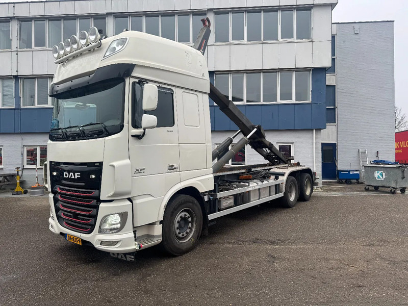 DAF XF 510 6X2 EURO 6 VDL 30T HOOK 2017 - Camion ampliroll: photos 4 DAF XF 510 6X2 EURO 6 VDL 30T HOOK 2017 - Camion ampliroll: photos 4