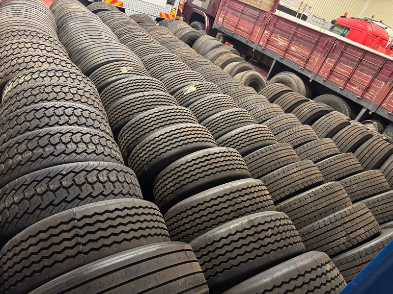Diversen COVERBANDEN *315/60R22.5 / 385/55R22.5 / 385/65R22.5 TYRES - Pneu pour Camion: photos 1 Diversen COVERBANDEN *315/60R22.5 / 385/55R22.5 / 385/65R22.5 TYRES - Pneu pour Camion: photos 1