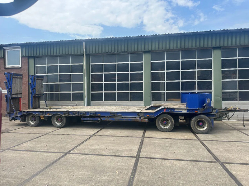 Diversen MUELLER-MITTELTAL, 4 AXLE, DOUBLE HYDRAULIC RAMPS. - Remorque porte-engin surbaissée: photos 2 Diversen MUELLER-MITTELTAL, 4 AXLE, DOUBLE HYDRAULIC RAMPS. - Remorque porte-engin surbaissée: photos 2