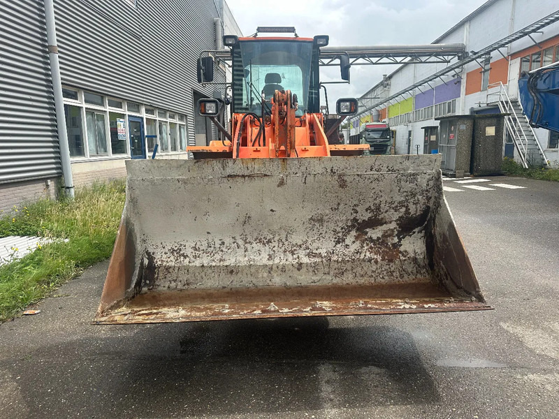 Doosan DL 200 4X4, CE, 6117 HOURS - Chargeuse: photos 2 Doosan DL 200 4X4, CE, 6117 HOURS - Chargeuse: photos 2