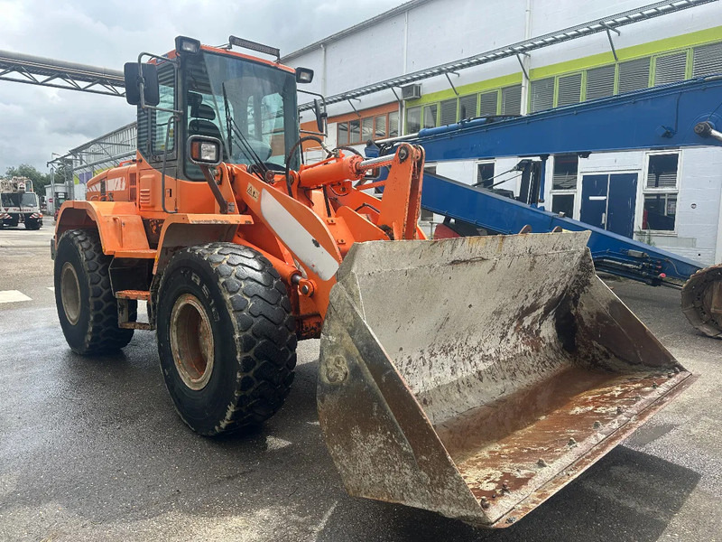 Doosan DL 200 4X4, CE, 6117 HOURS - Chargeuse: photos 3 Doosan DL 200 4X4, CE, 6117 HOURS - Chargeuse: photos 3