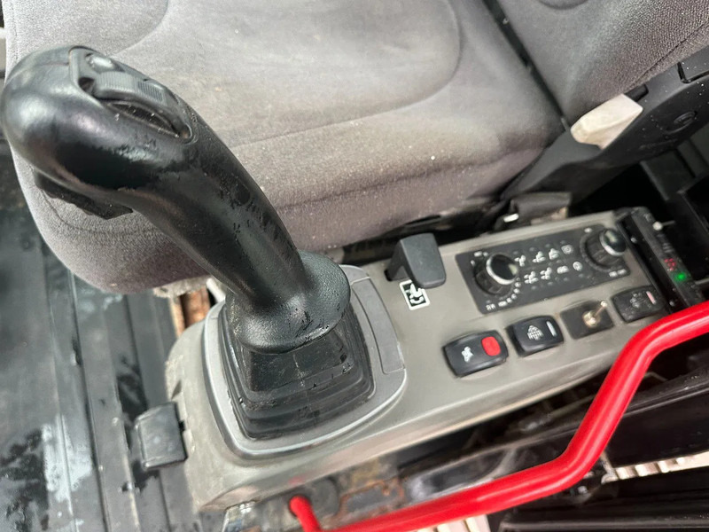 Hidromek HMK 230LC-4 CE, 700 MM PADS, CV, PIPED AUX PIPING,QH, AUTO LUBE, AC REVERSE CAMERA en leasing occasion Hidromek HMK 230LC-4 CE, 700 MM PADS, CV, PIPED AUX PIPING,QH, AUTO LUBE, AC REVERSE CAMERA: photos 9