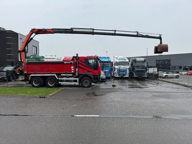 Iveco Trakker 500 6X4 EURO 6 KIPPER + PALFINGER PK18002 FULL STEEL - Camion grue: photos 4 Iveco Trakker 500 6X4 EURO 6 KIPPER + PALFINGER PK18002 FULL STEEL - Camion grue: photos 4
