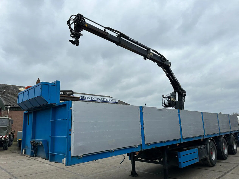 Kwb HIAB 130R-206-2006 - Semi-remorque plateau: photos 2 Kwb HIAB 130R-206-2006 - Semi-remorque plateau: photos 2